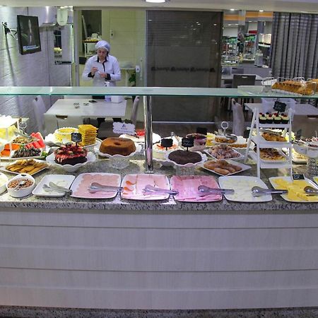 Aj Hotel Chapeco - Facil Acesso Patio Shopping E Rotula Da Bandeira Eksteriør bilde